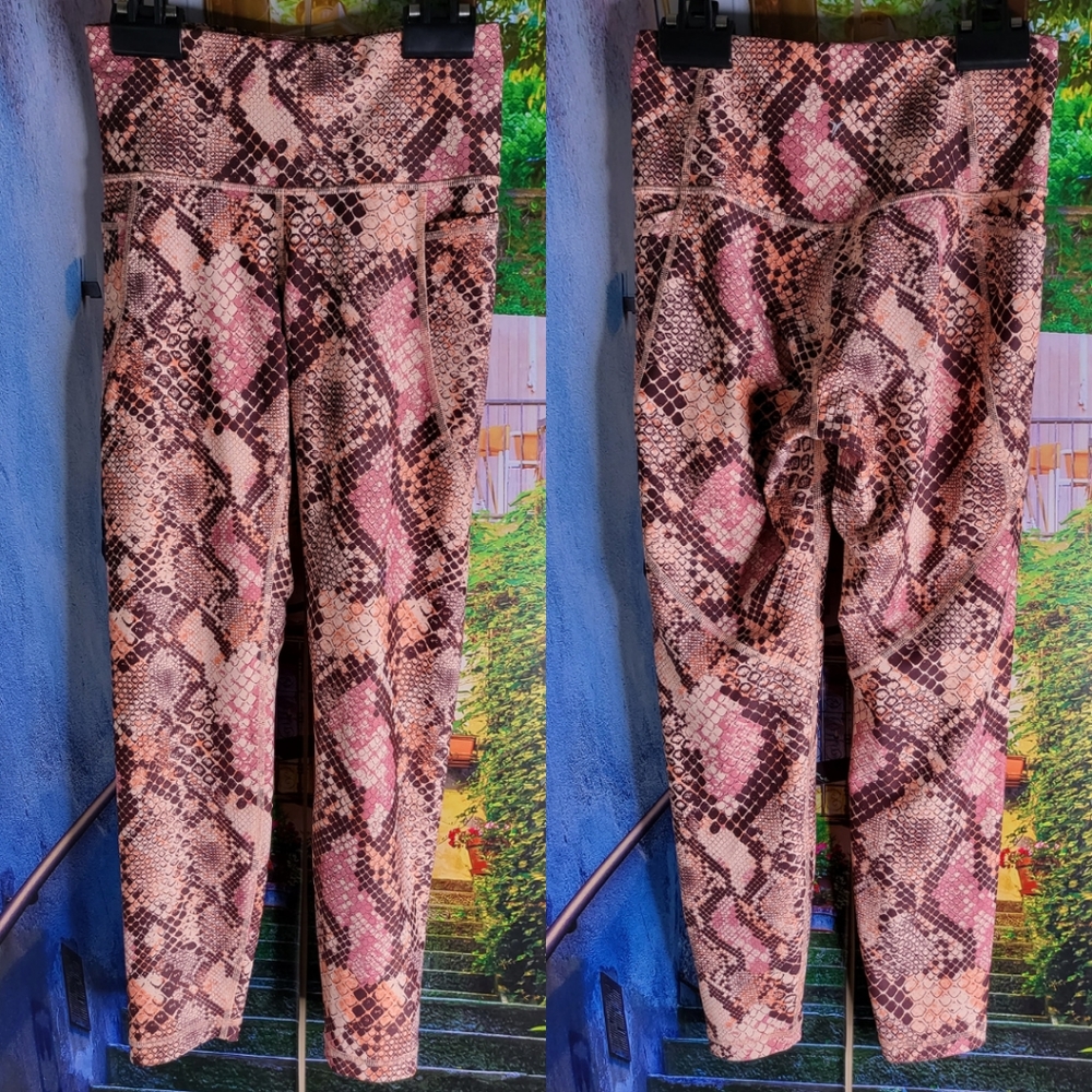 Old Navy - Active Wear Leggings - Snake Skin Print - Picture 4 of 6